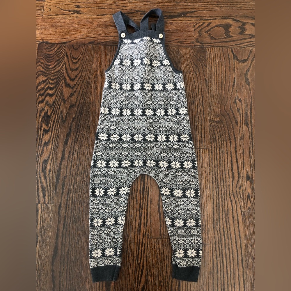 H&M snowflake sweater/ knit 1-piece US 18 mo CA/UK 12-18 mo Gray beige/cream